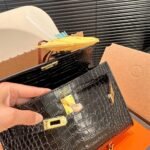 Hermes Kelly Mini Pochette Shiny Alligator Black 21Cm - Image 5