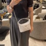 Chanel 25C Hobo Bag Caviar White 17Cm - Image 3