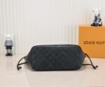 Louis Vuitton Neverfull MM Monogram Empreinte Leather Black 31Cm - Image 4